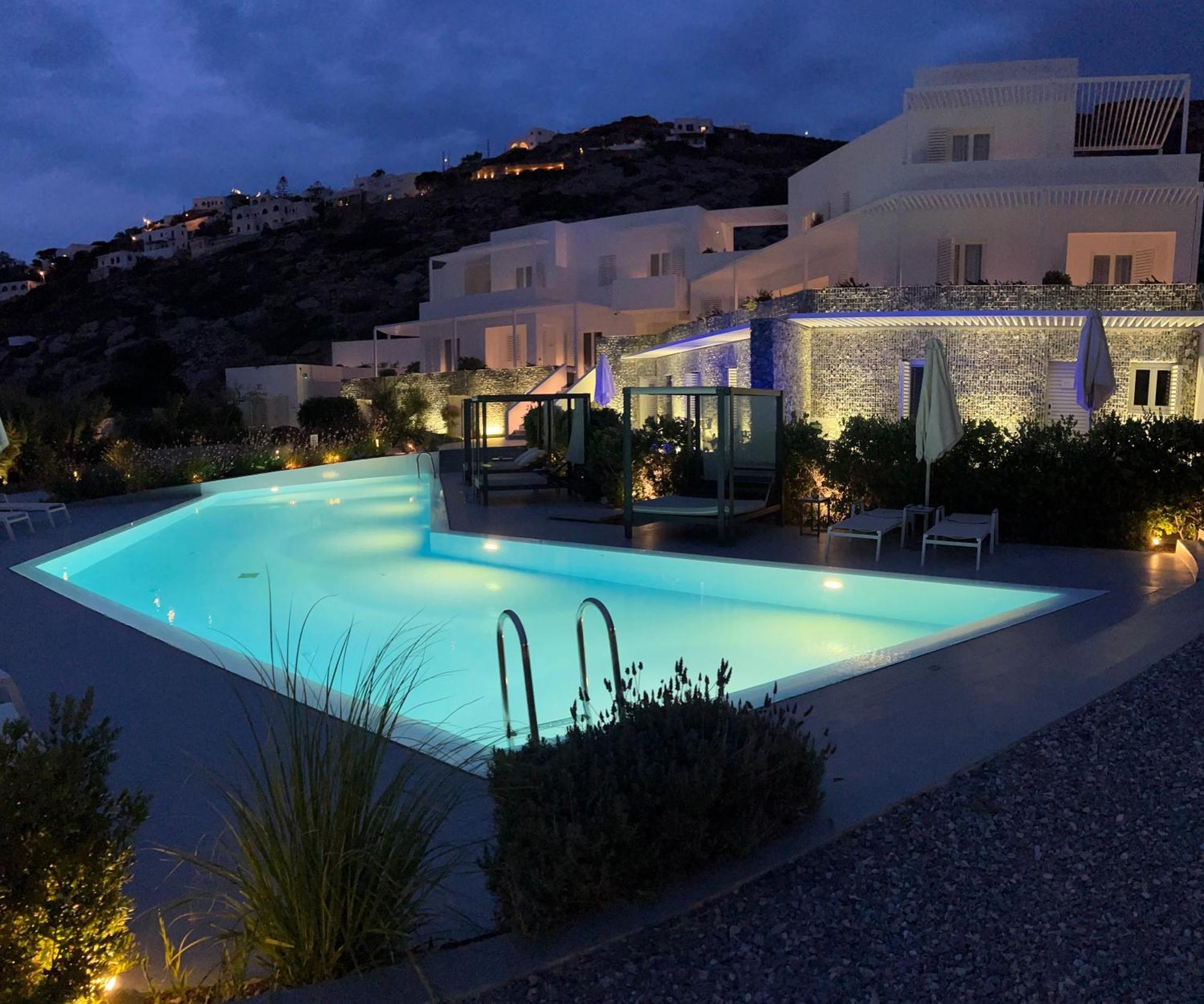 Relux Hotel Chora (Ios)